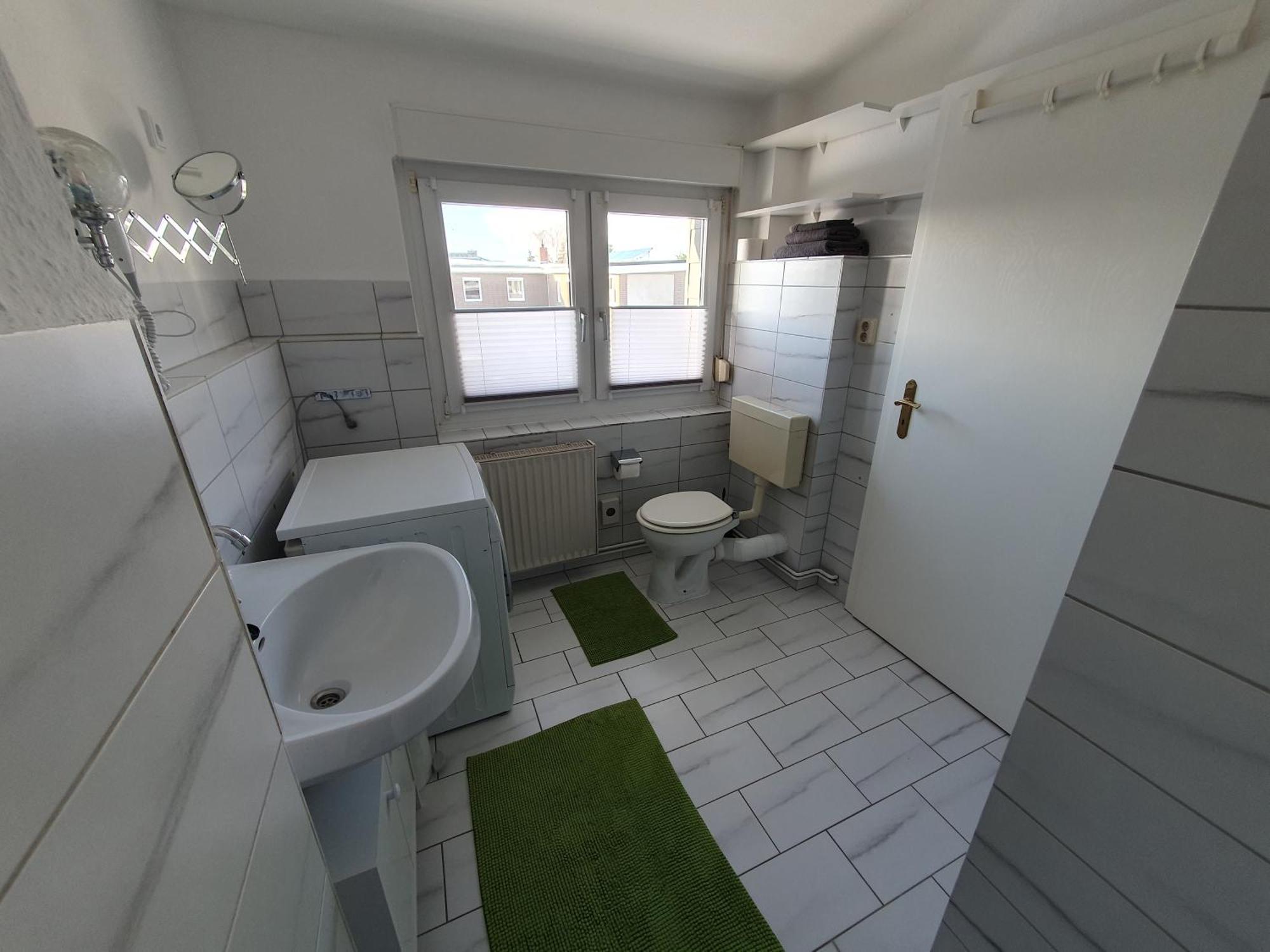 Neumuehler Hof- Ferienwohnung "Thomas" 3 Zimmer,3 Baeder Mit Dusche, Kostenfreie Parkplaetze Vor Dem Haus Schwerin  Luaran gambar